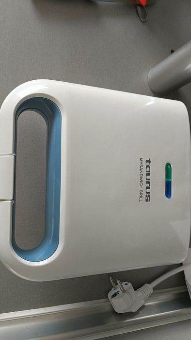 Сандвич мейкър Taurus