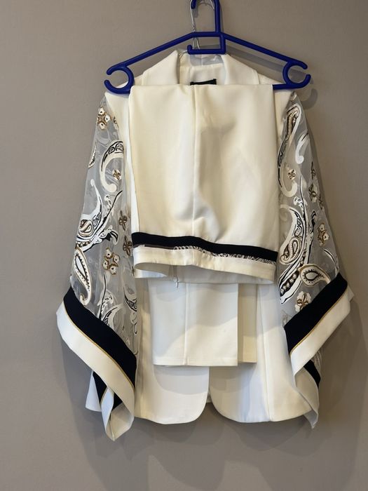 Костюм с панталон Mannote (тип Кимоно) - 38 номер, 150 лв.