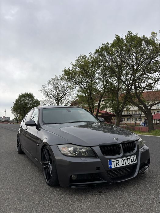 BMW Seria 3 E90 320D automat / M pack / Harman Kardon / Xenon