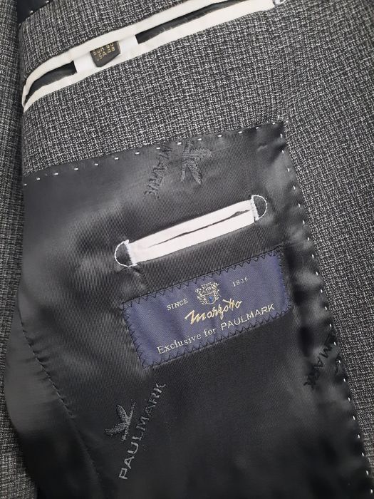 Продам костюм, 50 размер. Торг!