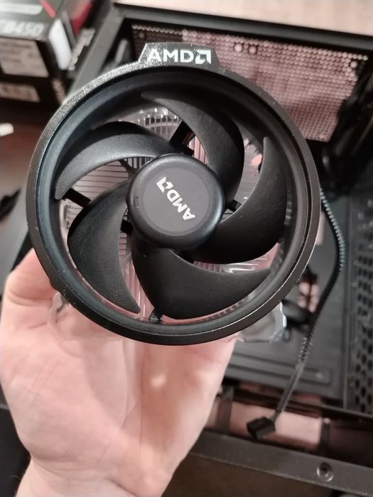 Комбо- дъно, процесор+охладител, рам, видео карта и ssd