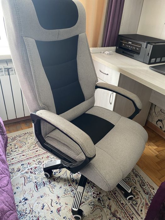 Продам кресло качественное