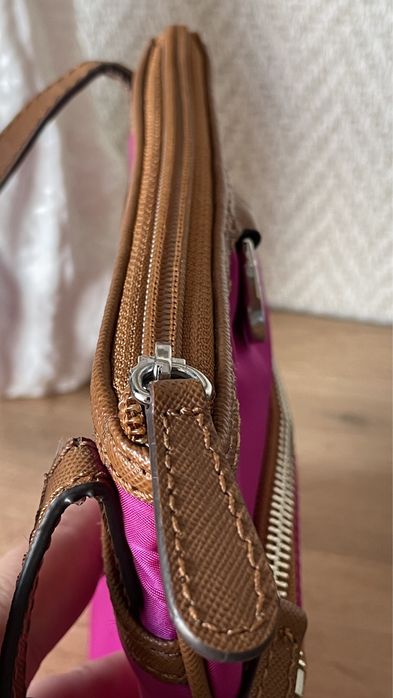 Нова чантичка Michael Kors 20х18.5см