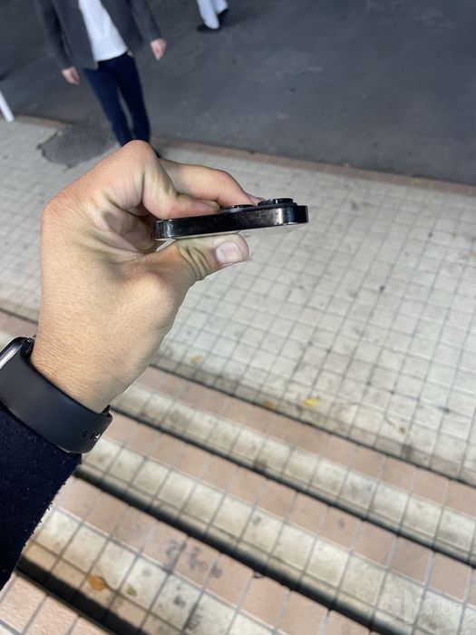 Iphone 14 pro qora