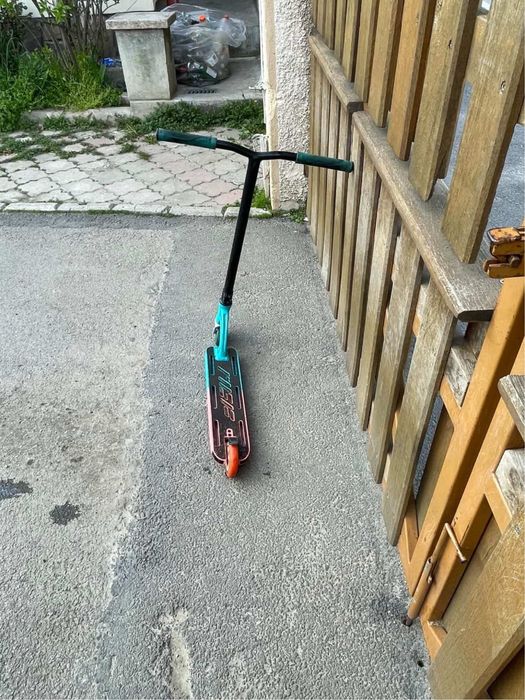 Trotineta mgp.