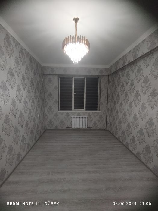 Квартира сотилади мулжал 10 мкр Нина кафени  оркасида  2 хона 50 КВ