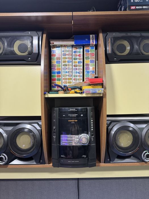 Продам Подростковую спальную гарнитуру