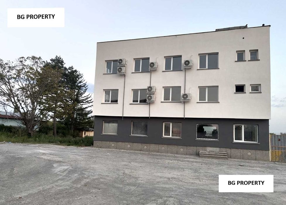 Дава се под наем Хотел в София, Обеля - 900 кв.м за 4590 € - Снимка #1