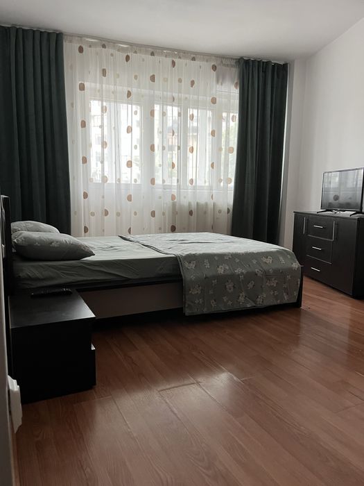 Inchiriez Apartament 2 Camere Central