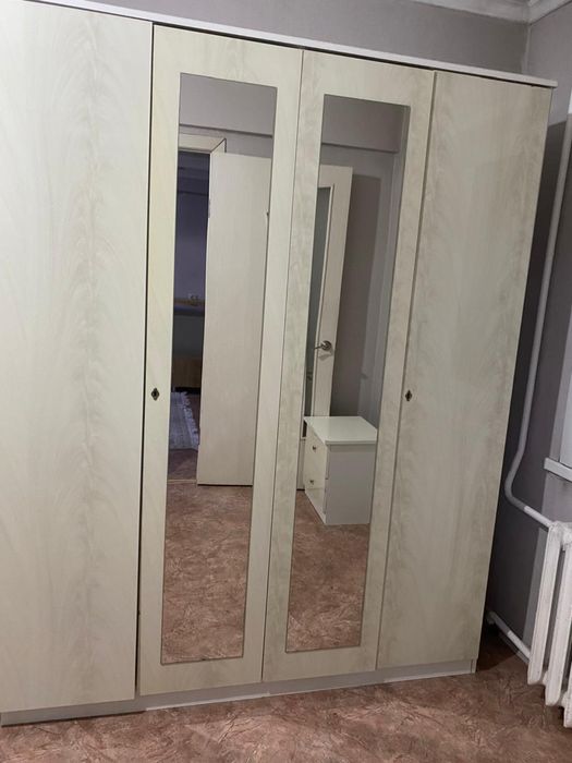 Спальный гарнитур