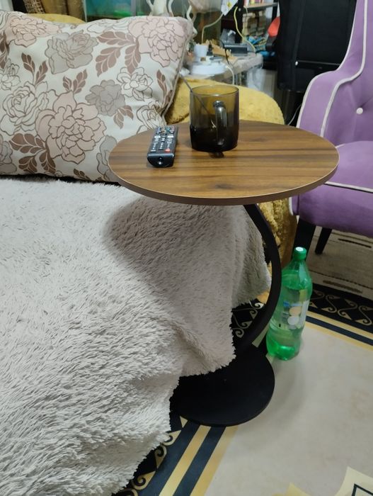 Приставной столик (новый))