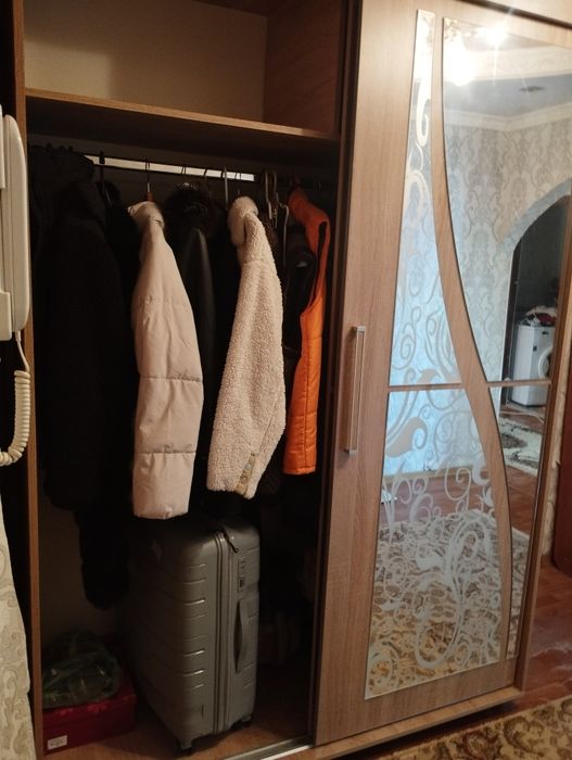 Продам шкаф купе