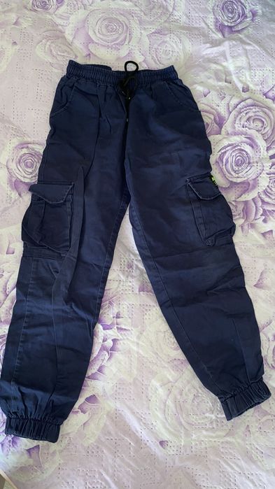 Отдам детские комбинезоны