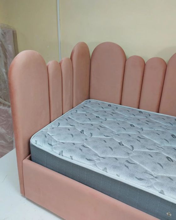 Детская кровать Амалия с матрасом