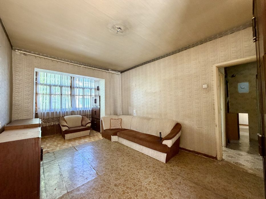 Срочно 1 комнатная Юнусабад 18 Кирпич