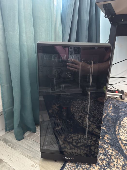 PC GAMING Ryzen 7 9800x3D si RX9070 + GARANTIE