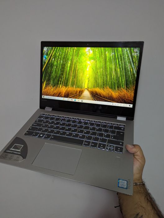 Lenovo yoga 520 i5 8250u 8gb ram SSD