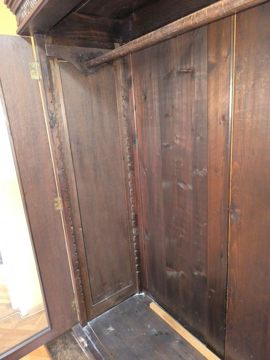 Bibliotecă stilul neo românesc vechime 150 de ani