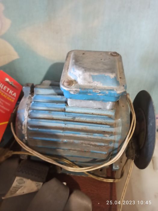 Мотор 3 фазный в хорошем состоянии