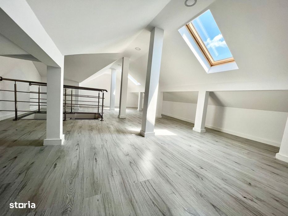 Vila 4 camere, Comsopolis