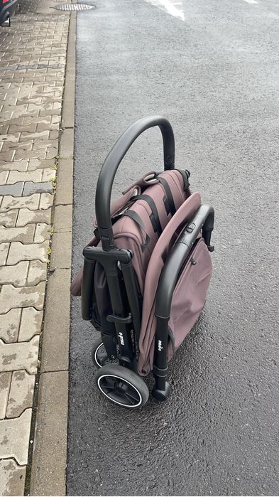 Carucior sport pliabil cu o mana