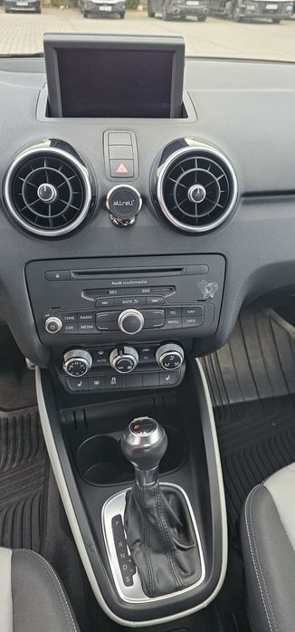 Audi A1~Benzină~1.4 TSI~2012~Automat~Dotat~Superb~Ireproșabil