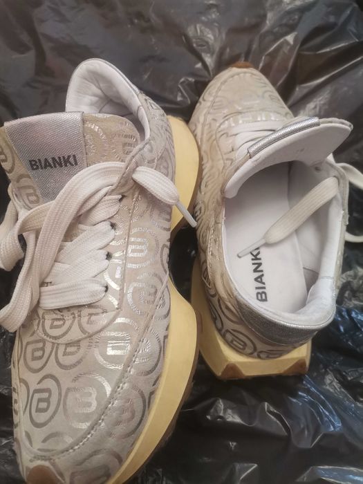 Сникърси Бианки като нови  38 номер