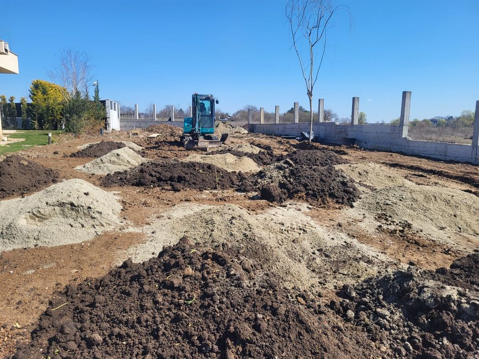 Săpături fundatii, garduri, bransamente apa, canalizare, gaze