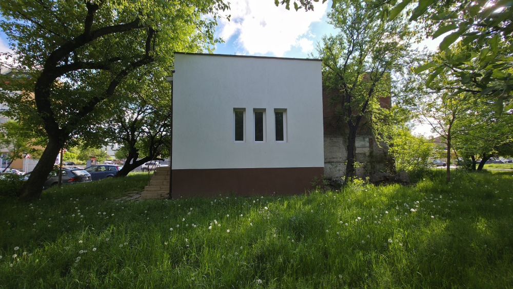 Продава се Магазин в Перник, Изток - 21 кв.м за 2239 €/кв.м - Снимка #1