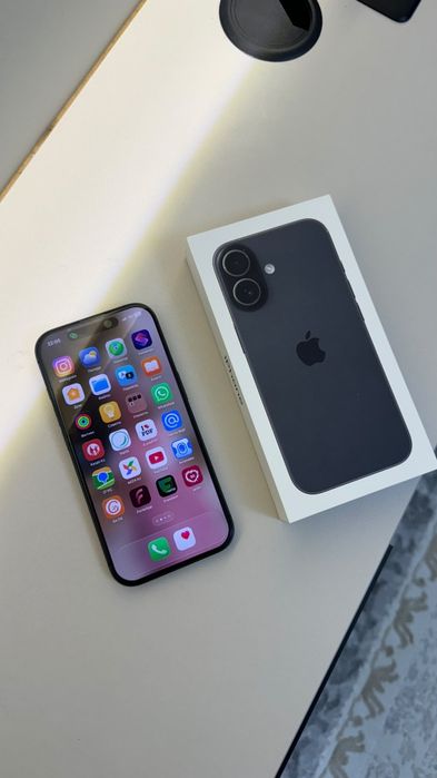продается iphone 17