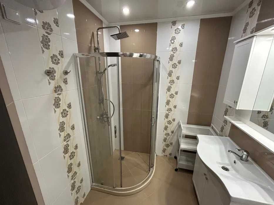 Дава се под наем Двустаен апартамент в Бургас, Лазур - 70 кв.м за 500 € - Снимка #6