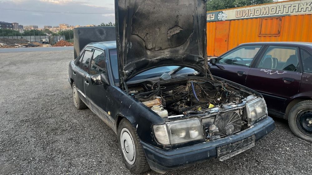 Авторазбор mercedes 124 2.0