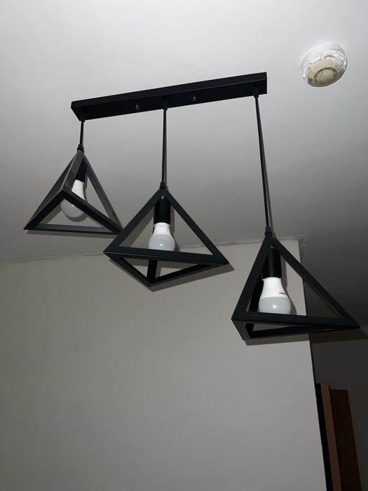 Продам люстру самовывоз