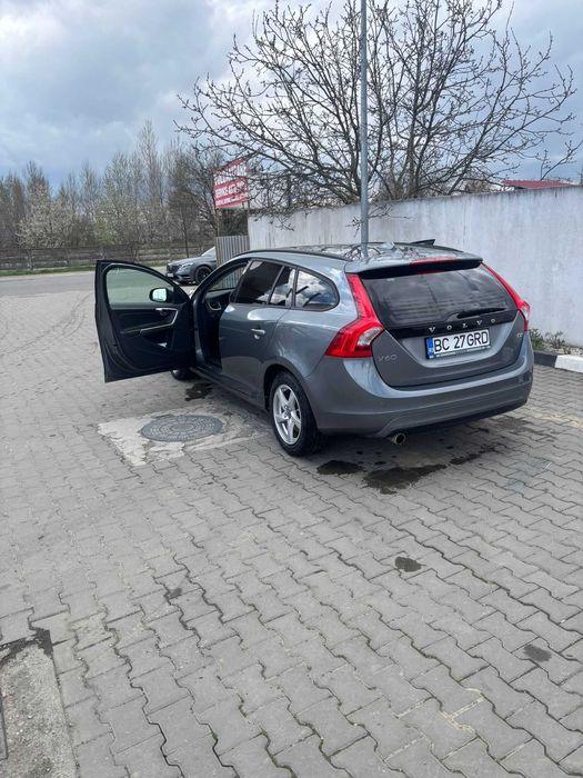 VOLVO V60 2017 — imagine 4