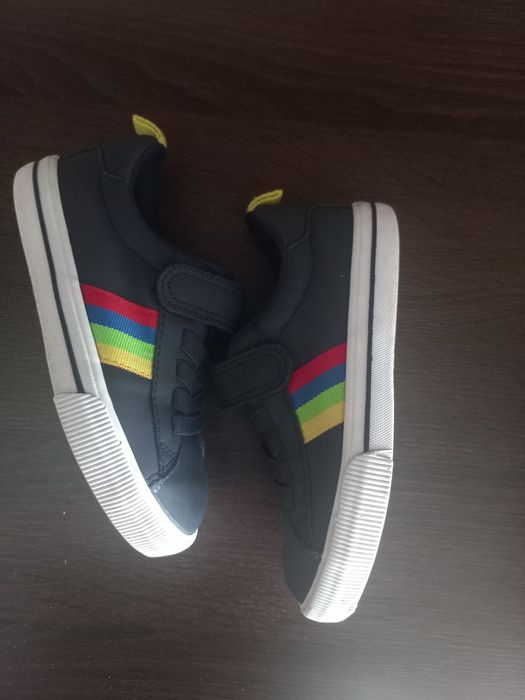 Tenesi hm mărimea 26