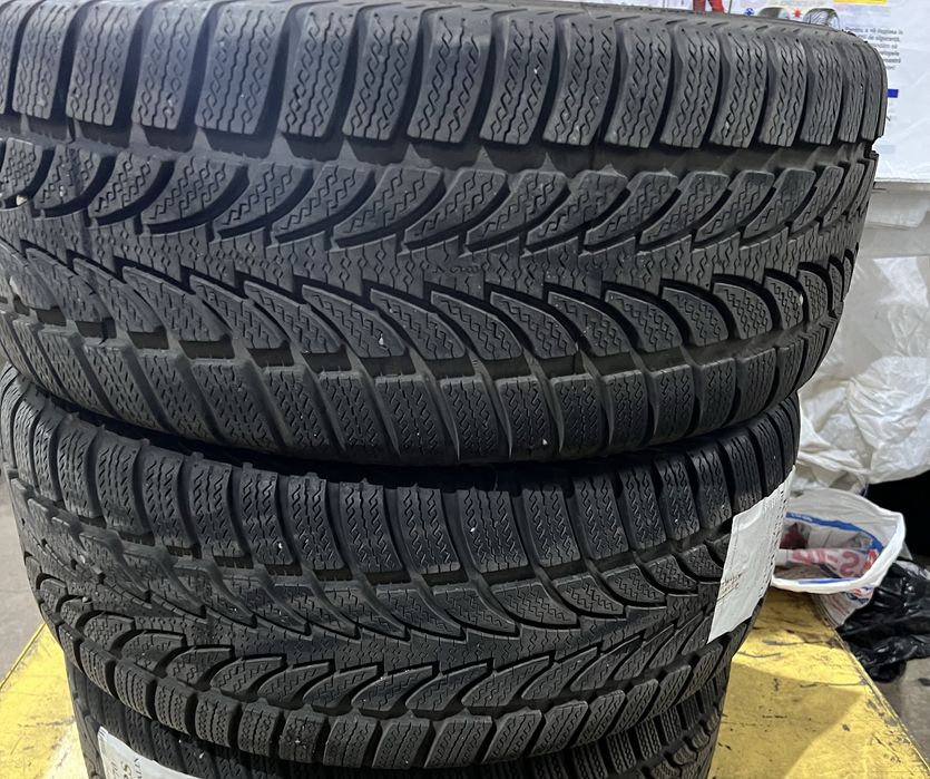 Set anvelope vara si iarna ptr honda civic