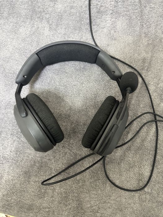 Продам наушники HyperX