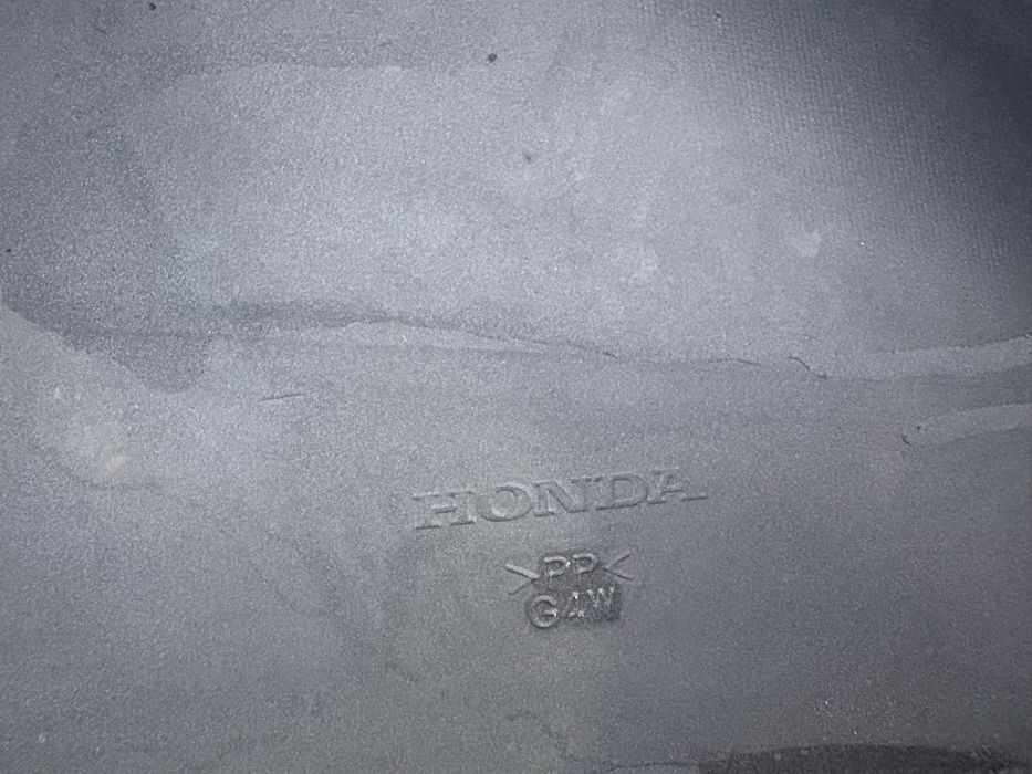 Спойлер / капачка за предна броня на Хонда / Honda CRV