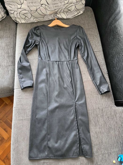 Дамска черна кожена рокля