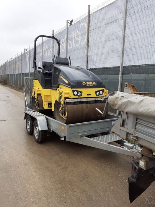 Închiriez  Cilindru compactor