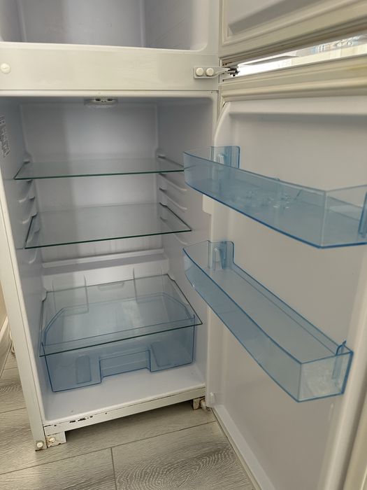 Продается Холодильник