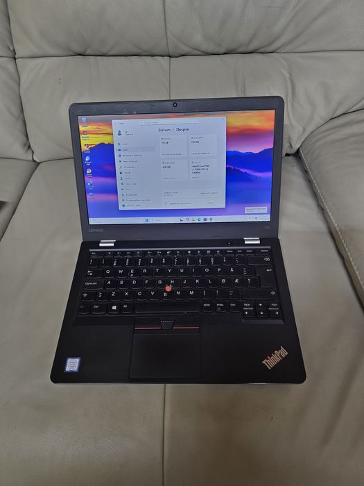 Laptop Lenovo 13, i3-7100, ram 8gb, ssd 128gb, bat 3 ore