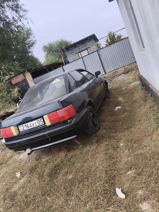 Продам Ауди 80 на ходу