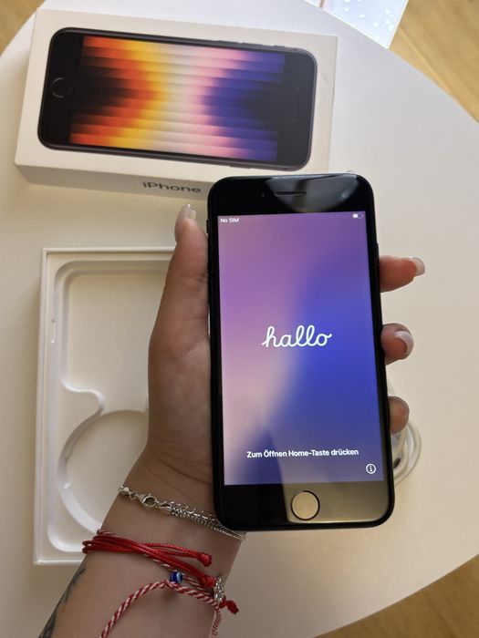 iPhone SE 2022 -Запазен !!!