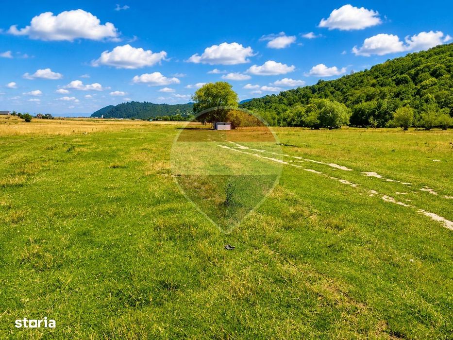 Teren intravilan cu PUZ aprobat Rasnov -Glajarie, 1372- 3966mp