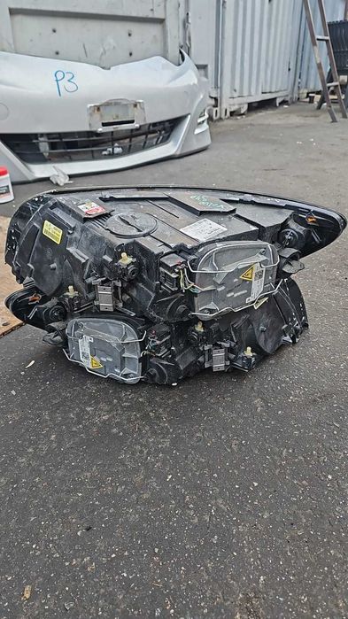 Фары на Volvo S40