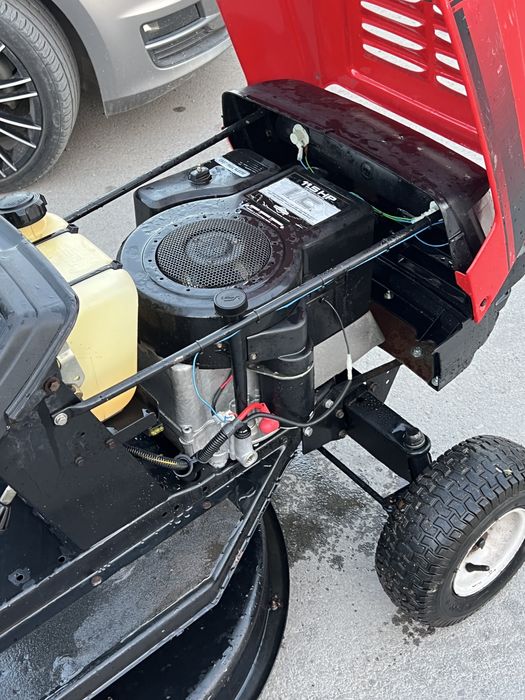 Тракторче косачка briggs & stratton 11.5 коня