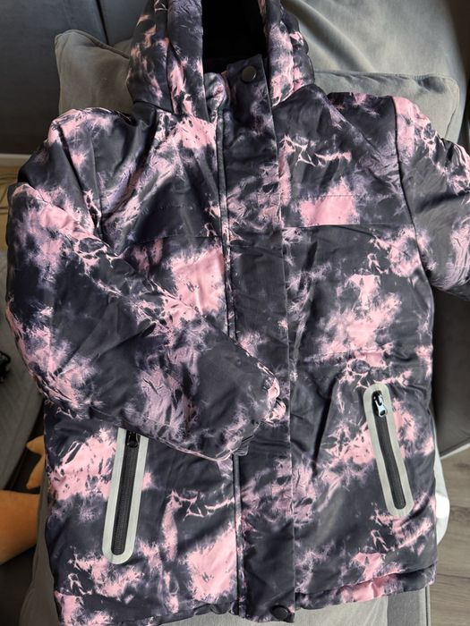 Пуховик на девочку