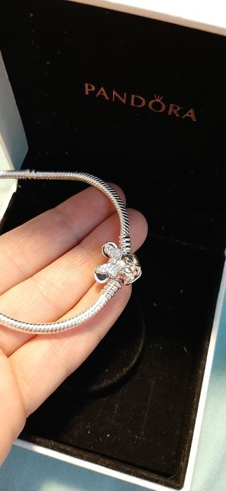 сребърна гривна тип Пандора с кутия