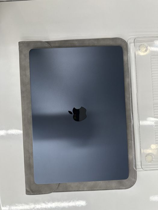 Macbook Air 15 с гарантией